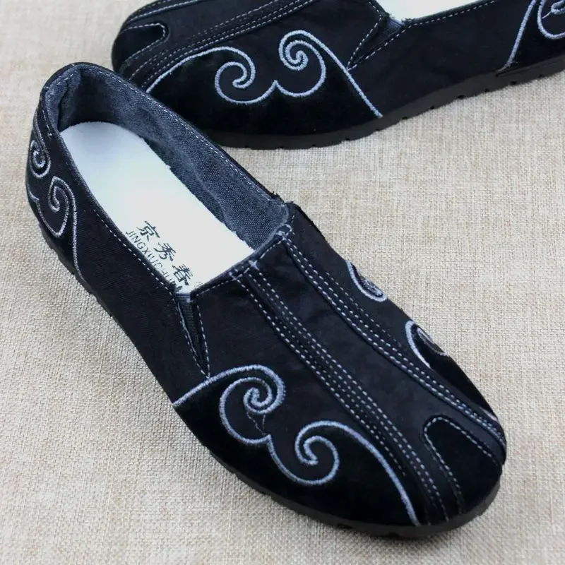 chinese style men embroidery old peking shoes new summer breathable causal flat canvas shoes team performance match kungfu shoes