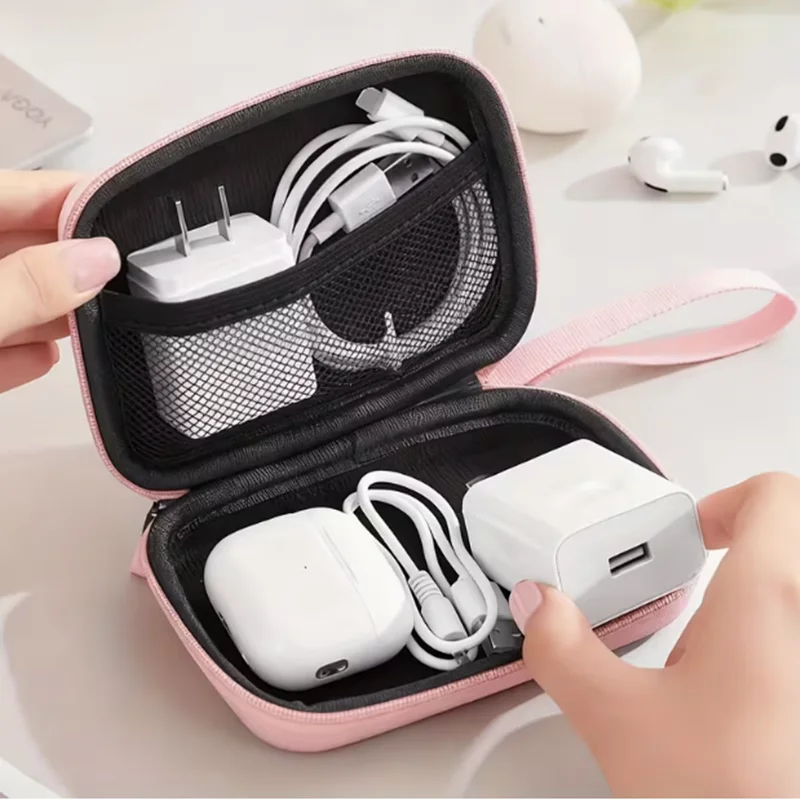 Leopard Print Heart-Shaped Pattern Digital Storage Bag, Data Cable Charger, Headphones, USB Storage Box (Small Size)
