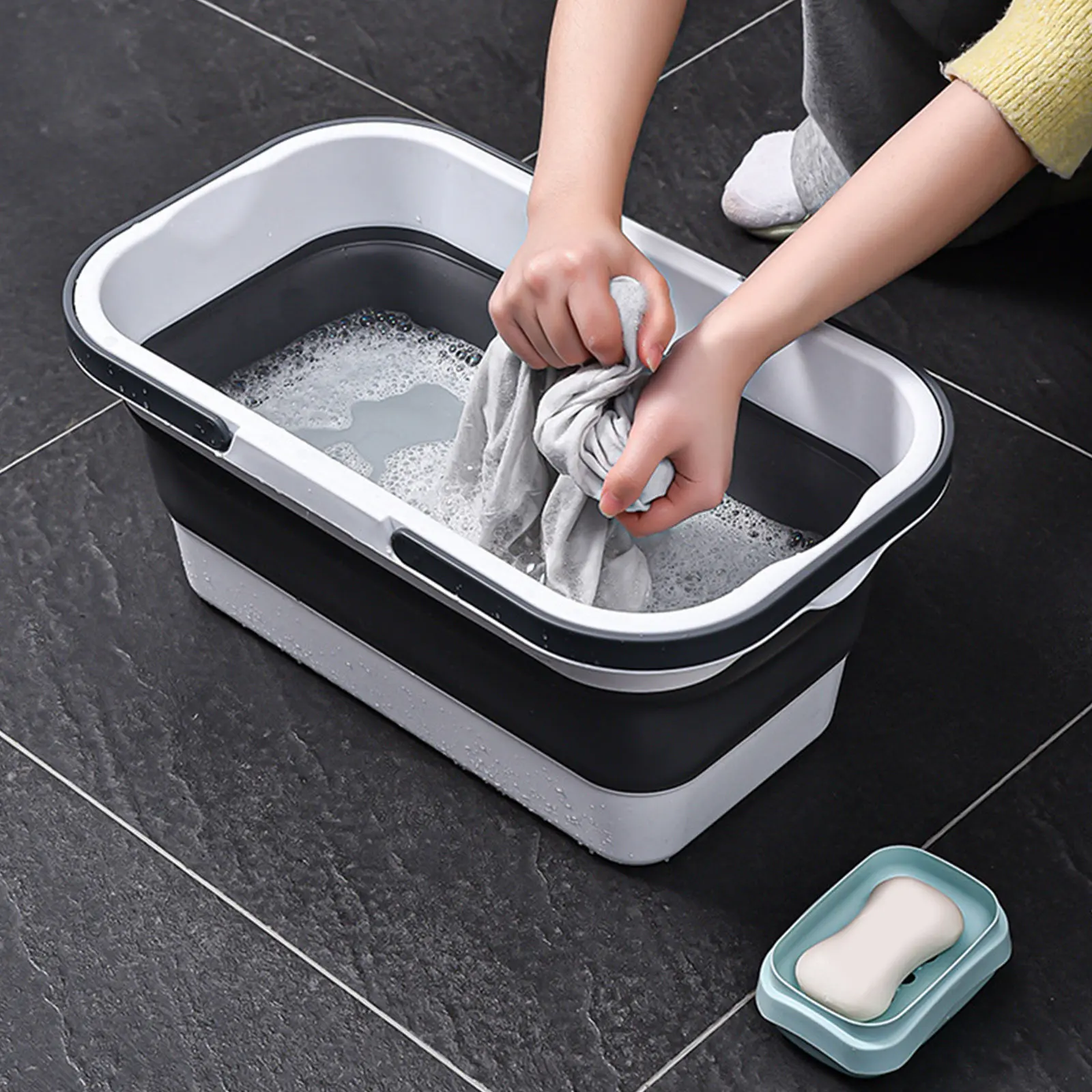 secchio-pieghevole-portatile-per-mocio-realizzato-in-plastica-pp-di-alta-qualita-con-manico-ideale-per-la-pulizia-domestica-il-campeggio-le-escursioni-e-la-pesca