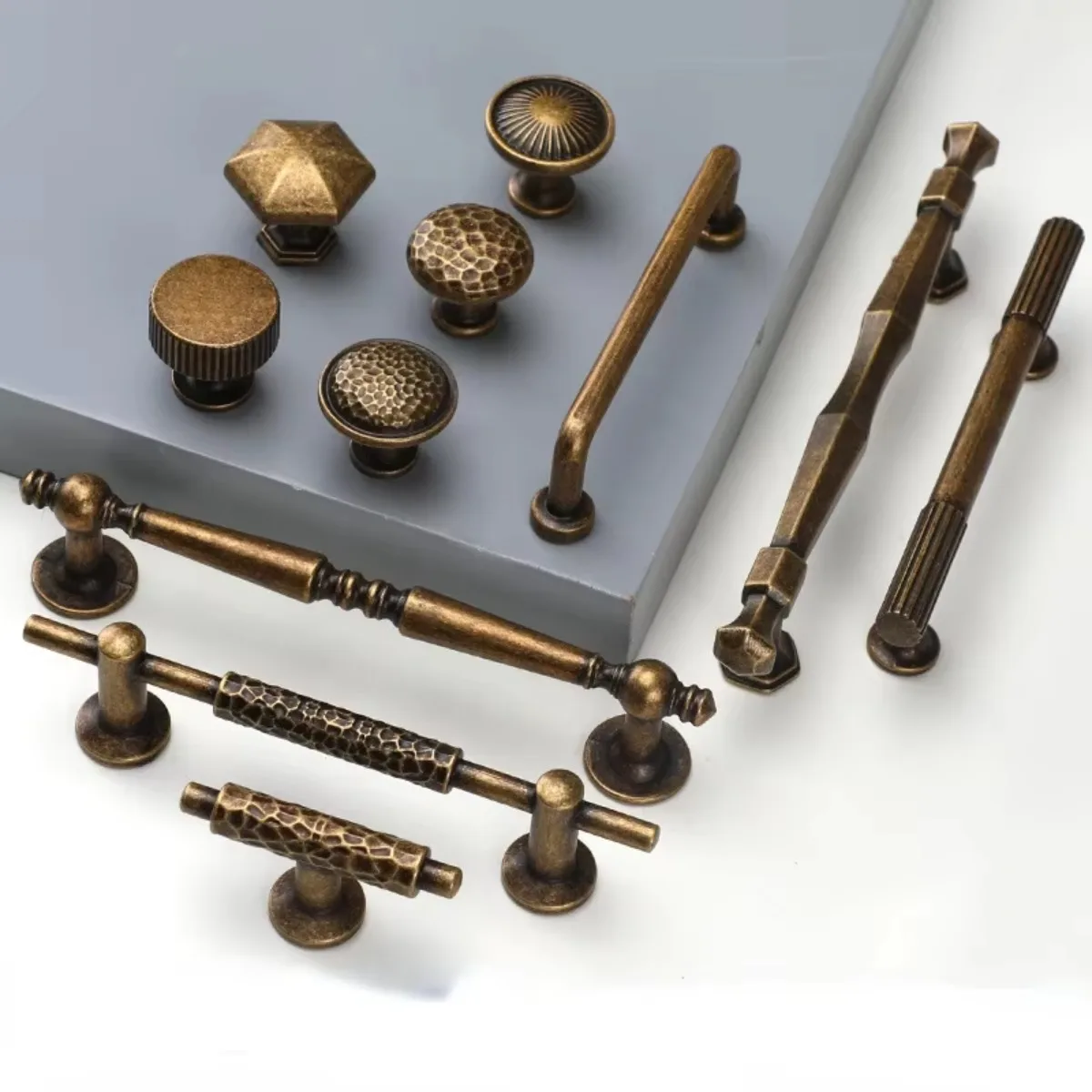 Nordic Vintage Handles for Cabinets and Drawers Bronze Knobs and Handles for Drawers Home Useful Accessories Cabinet Pulls