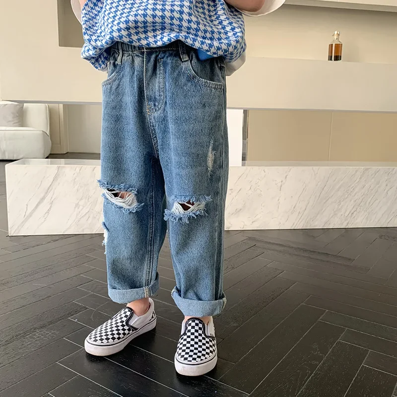 Boys' Washed Jeans Spring and Autumn 2024 New Children's Clothing Handsome Ripped Trousers Baby Fashionable Casual Pants