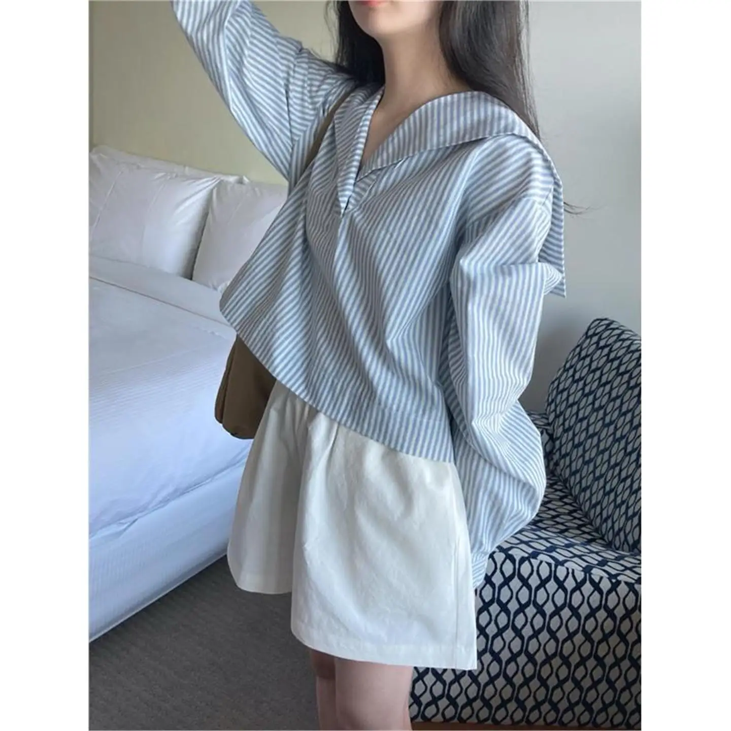 

Свободная рубашка с длинным рукавом в полоску на пуговицах, повседневная, в корейском стиле, для работы и на каждый день, женская, премиум-класса, модная, с эффектом омоложения