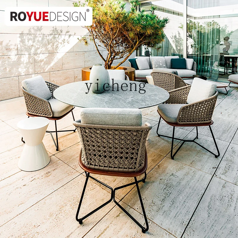 Zz طاولة وكرسي خارجي فناء B & B قسم المبيعات طاولة خارجية وكرسي في الهواء الطلق شرفة الفندق كرسي الروطان الترفيهي