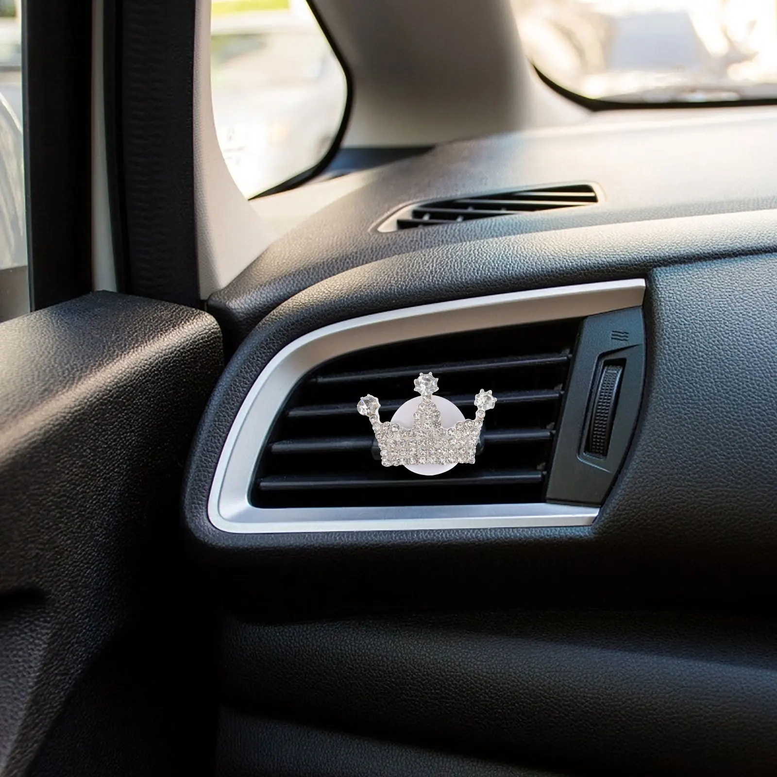 

1Pcs Car Aromatherapy Diffuser Clip Fashion Design Rustproof Alloy Perfume Clip for Car Vent Air Freshener Aroma Holder