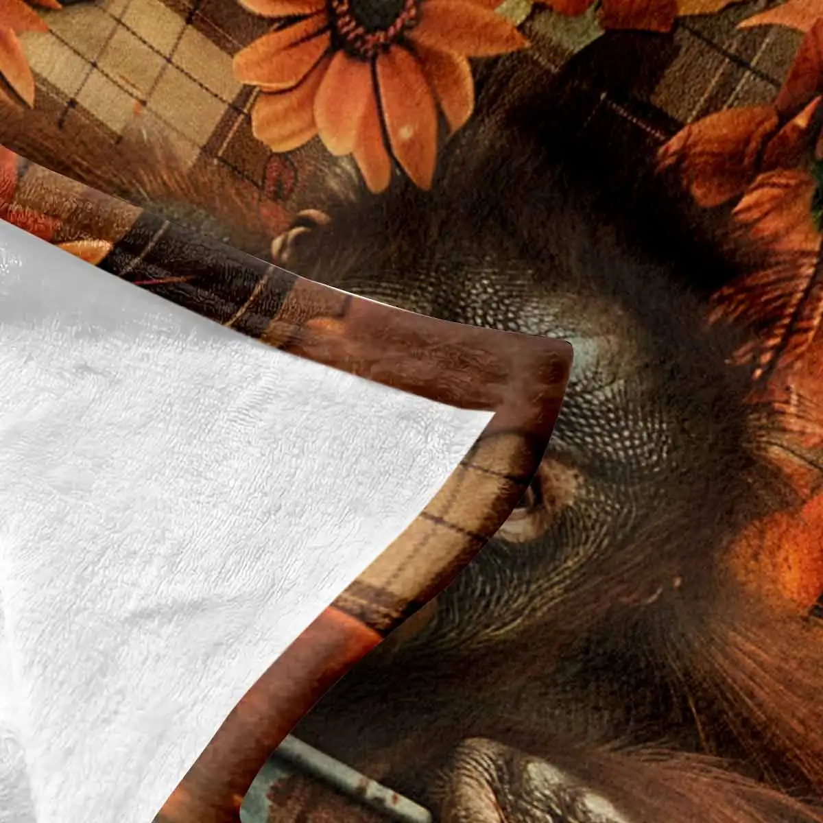 Orangutan Ultra-Soft Flannel Blanket - Exceptional Warmth and Cozy Comfort for Perfect Home Decor: Sofa, Bedroom