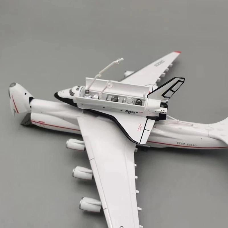 Decorate Airplane 1/200 for Antonov AN-225 AN225 Mriya Space Shuttle Blizzard Transport Aircraft Airplane Resin Model for Collec