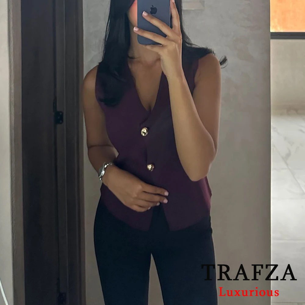 TRAFZA Casual Solid Red Knitted Women Sweater Vest V Neck Split Gold Buttons Sleeveless Cardigans Fashion 2024 Autumn Winter Top