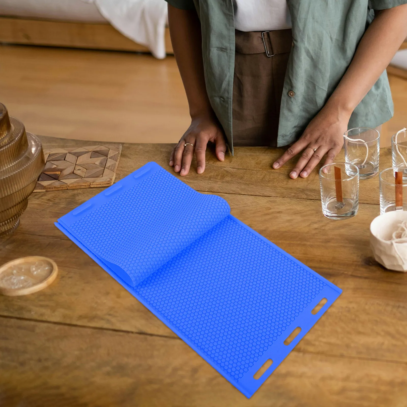 

Honeycomb Sheet Silicone Mold Multifunctional Beeswax Making Supplies DIY Honeycomb Sheet Press Embosser Mold