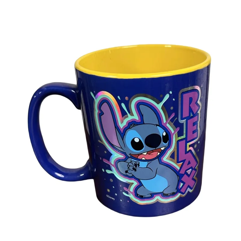 Disney Stitch Animatie Randapparatuur Creatieve persoonlijkheid Laserprint, hoogwaardige keramische mokken, vakantiecadeaus voor jongens en meisjes