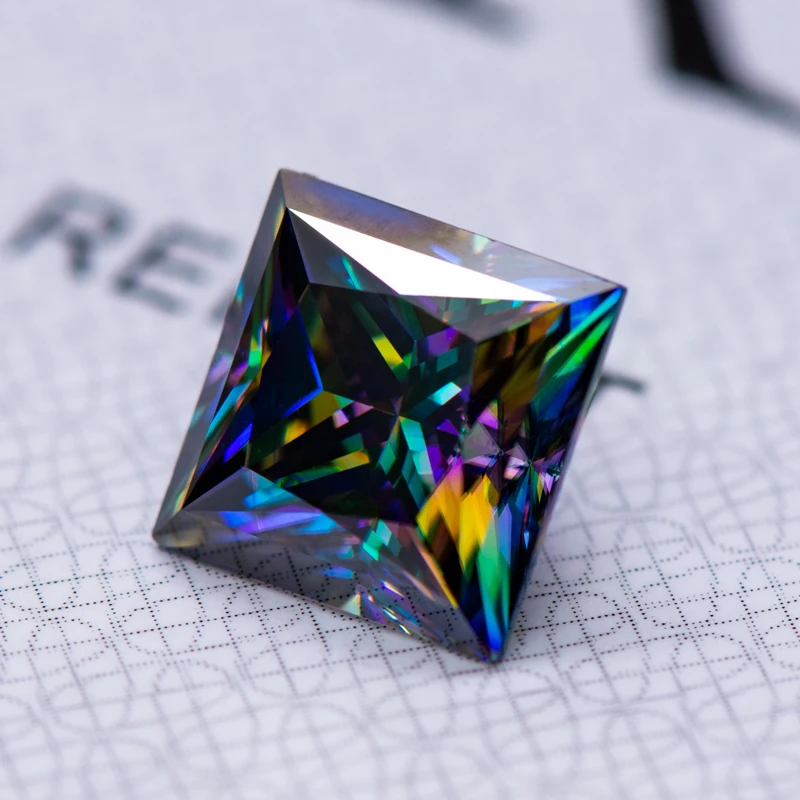 Moissanite Loose Stone Princess Cut Rainbow Green Colour Lab Created Diamond Gemstone Pass Diamond Tester with GRA Certificate