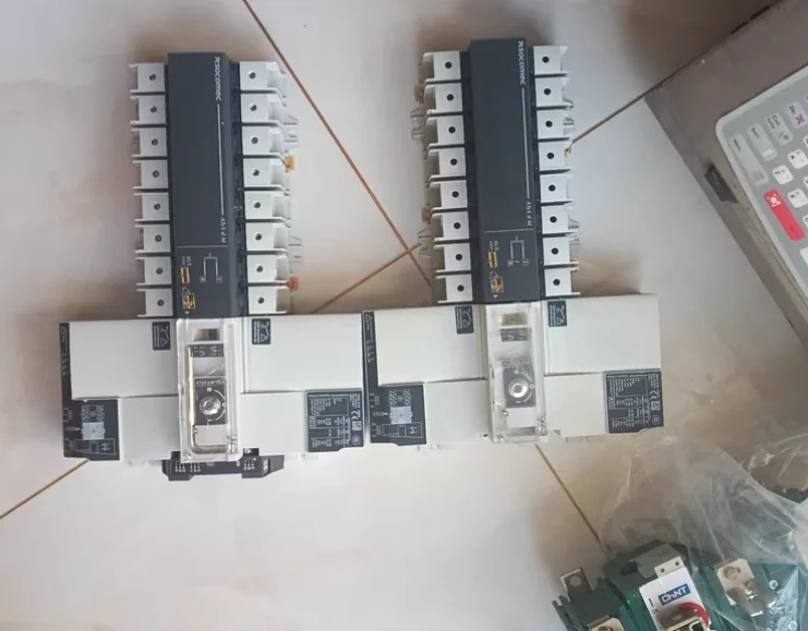 

New French Socomec ATYS dM93234016 (160A) dual power transfer switch