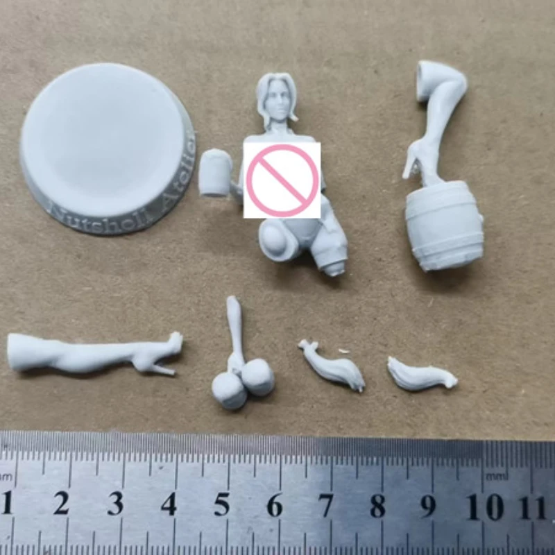 Resin Figure Fantasy Miniatures GK 1/24 Scale Beer Girl Assemble Model Kit Unassembled Unpainted Statuettes Toys