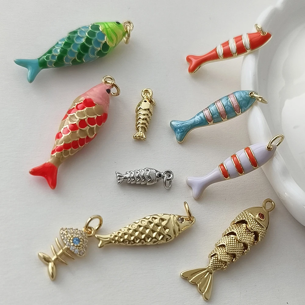 Böhmische Emaille süße Fisch Charms für Schmuckherstellung 18 Karat Vergoldung Zubehör DIY Ohrring Armband Halskette Schlüsselanhänger Großhandel