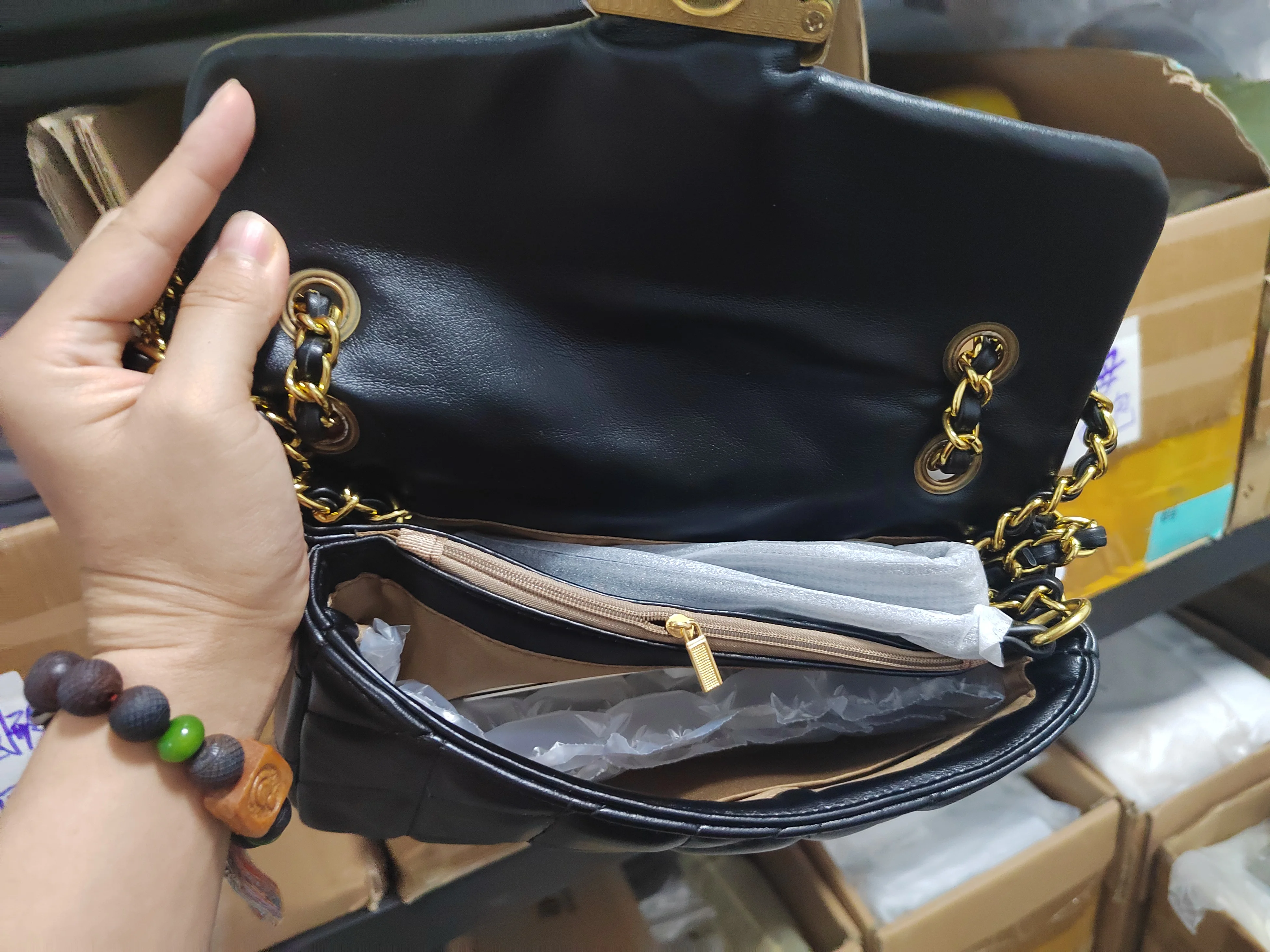 

PU Leather Girls Shoulder Messenger Bag Luxury Fashion Women's Chain Handbag Brand lightweight Commuting Bag Tassel Square Bags