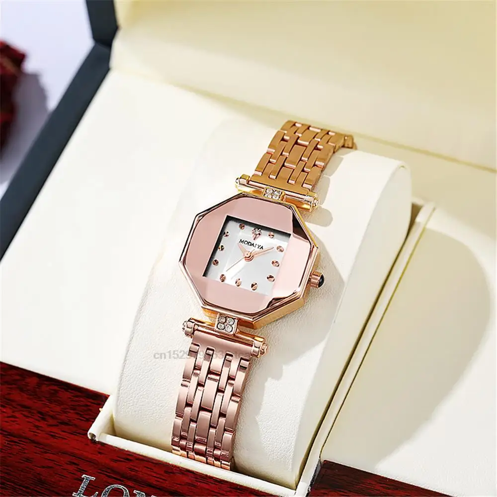 Moda Irregular Diamantes Diseño Cuadros Reloj de cuarzo de las mujeres Venta caliente de acero inoxidable Correa de oro rosa Relojes de las señoras