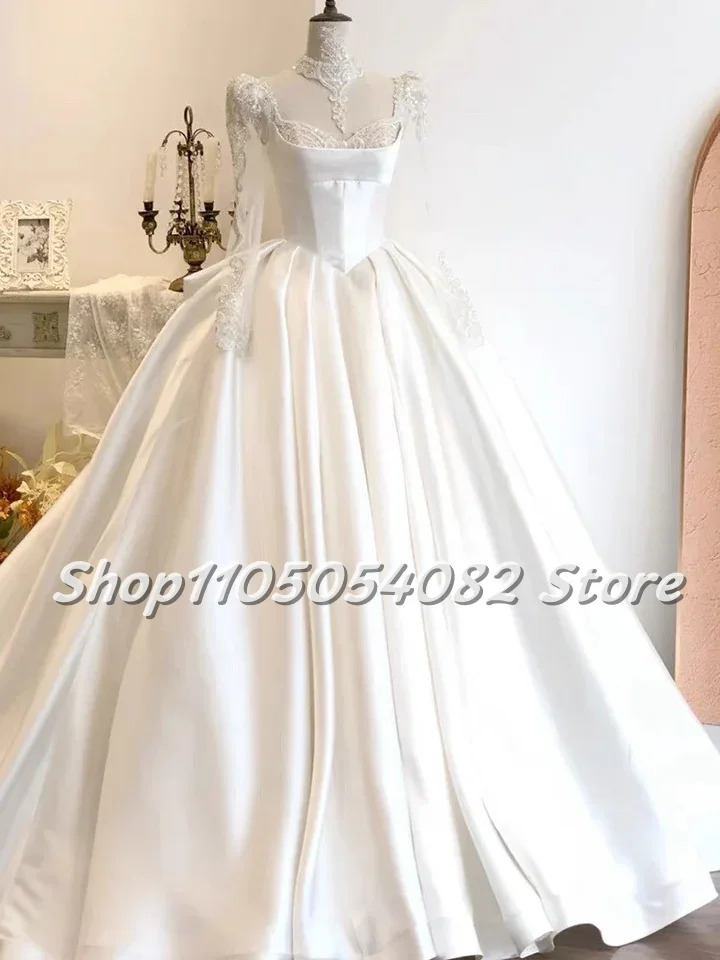 Vestido de novia Vintage elegante de lujo personalizado, encaje de lentejuelas con cuentas, adornado, mangas largas, corte en A, tren, boda sin espalda, 2025