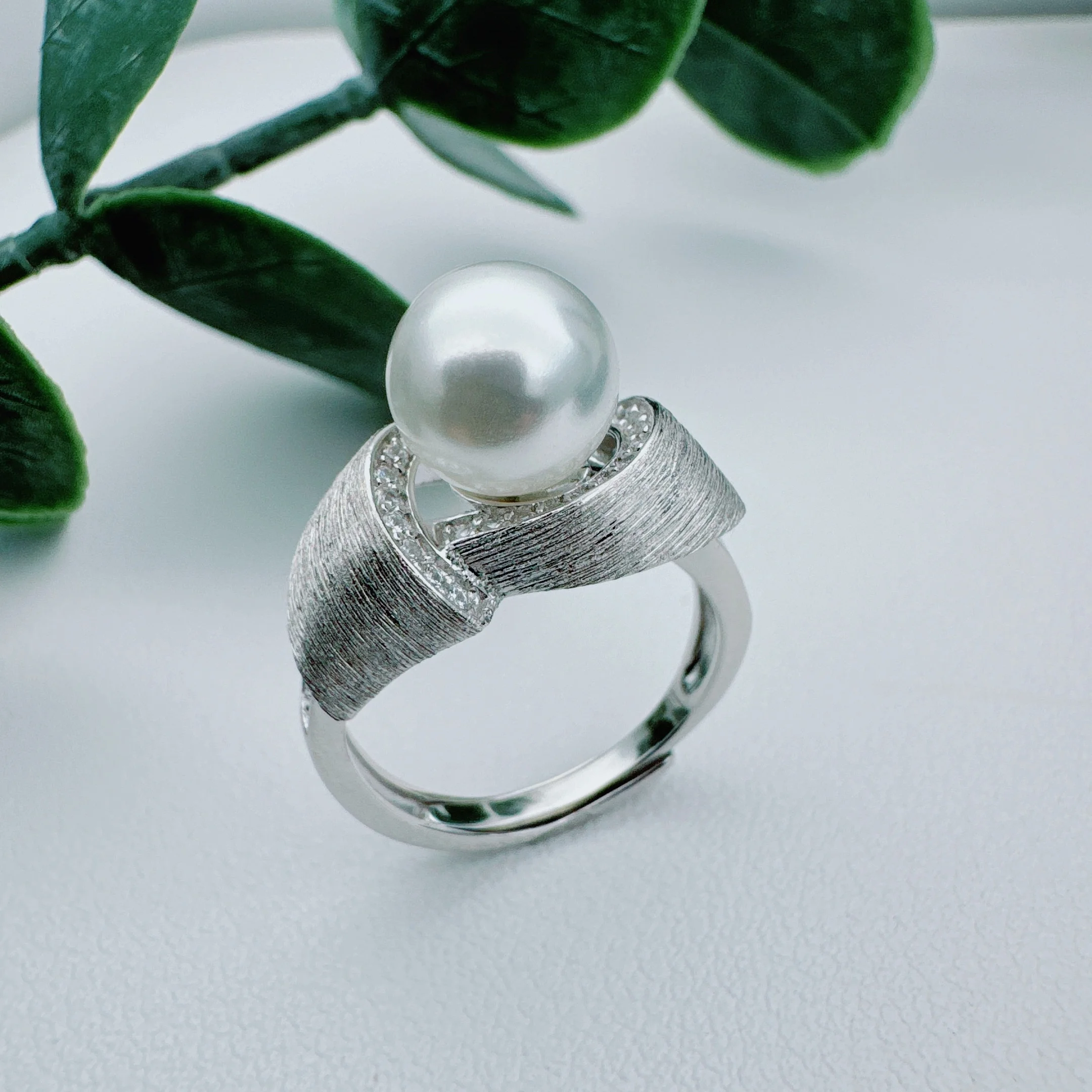 

Fashion ring AAAA10-11mm natural South Sea round pearl adjustable loop ring 925s