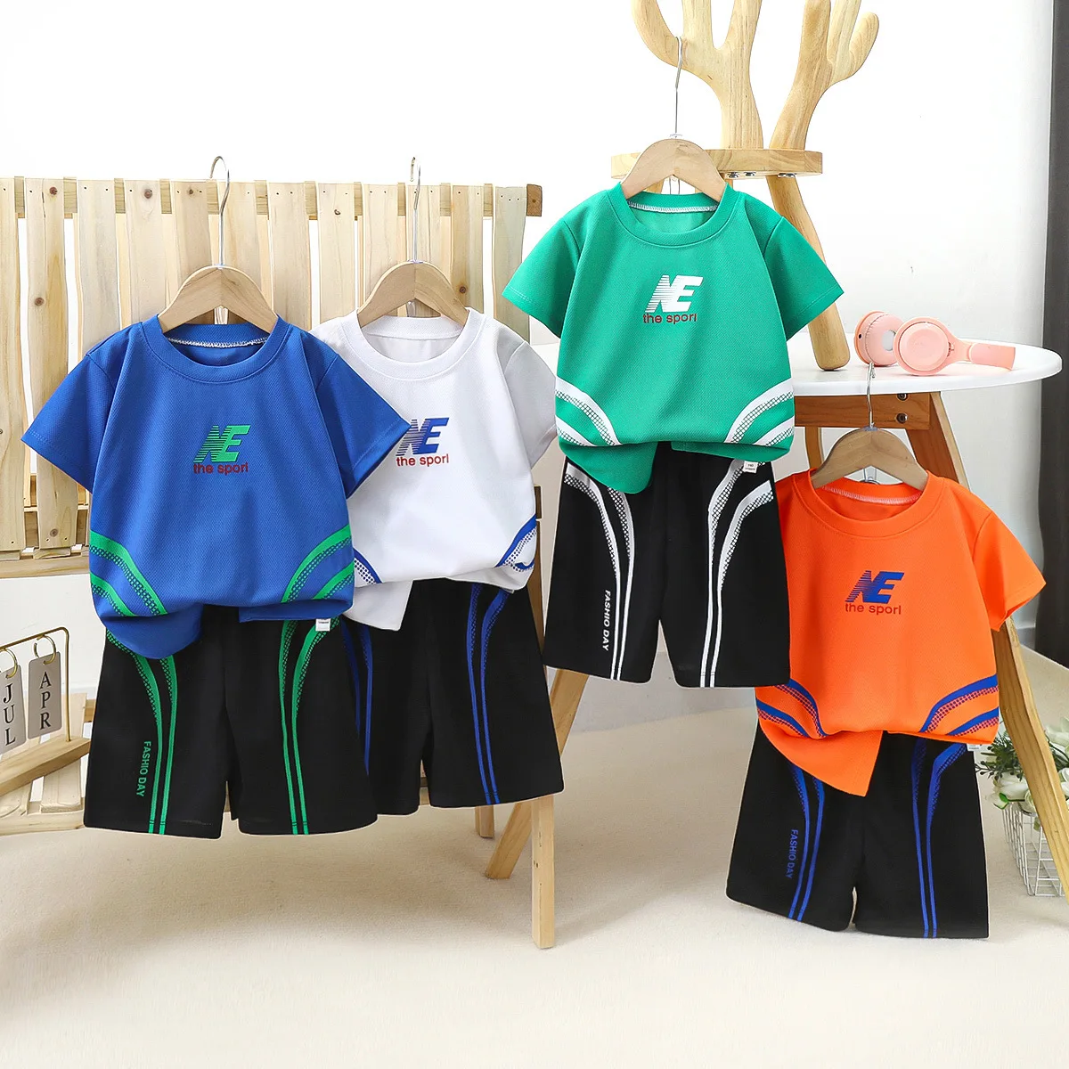 

Children Suits Kids Boys Sports 2 Pieces Sets Short Sleeve Top+Shorts Pants Outfits Active Summer Boys Basketball Clothes Set