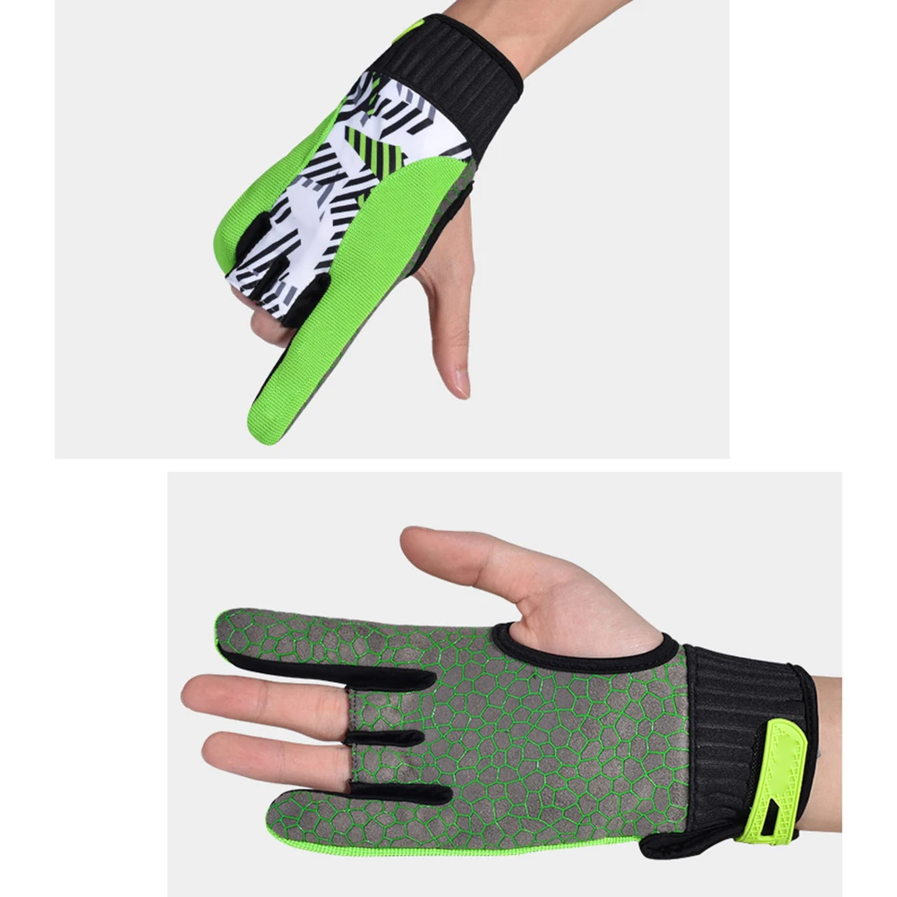 

Professional Bowling Gloves Breathable Anti-Slip Sports Gloves Flexible Wrist Support Adjustable Self-Adhesive for Most