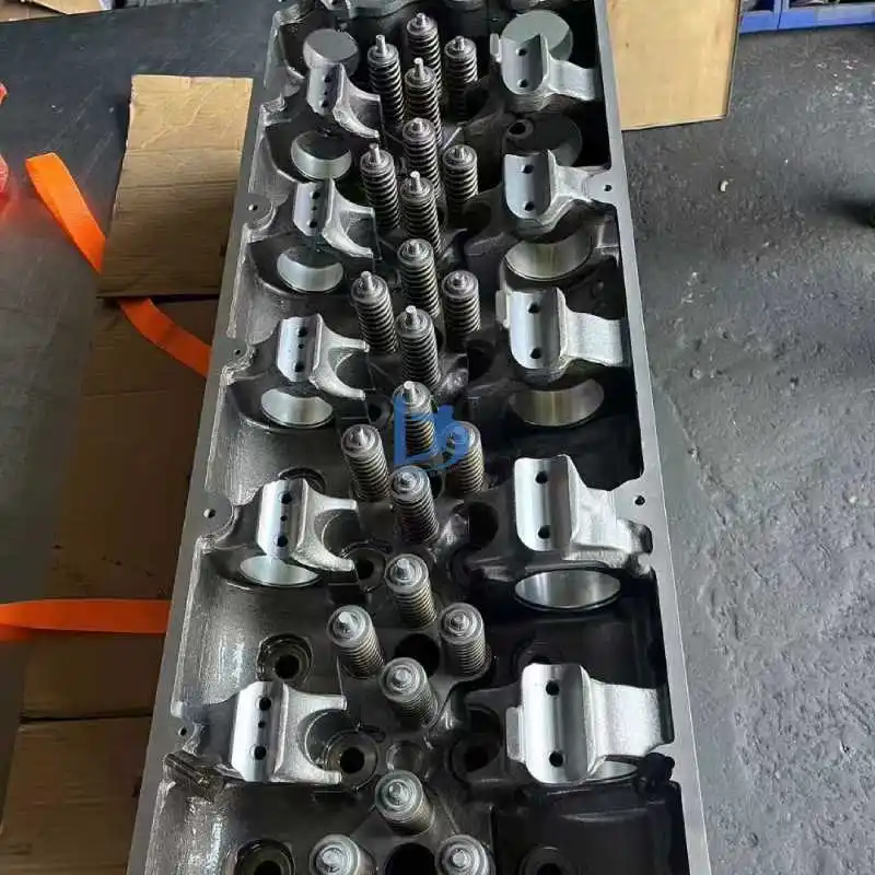 QSL8.9 QSL9 6C8.3 6B5.9 QSB6.7 4BT3.9 QSZ13 6BTA5.9 X15 ISX15 QSX15 Engine Cylinder Head For Cummins X15 Engine
