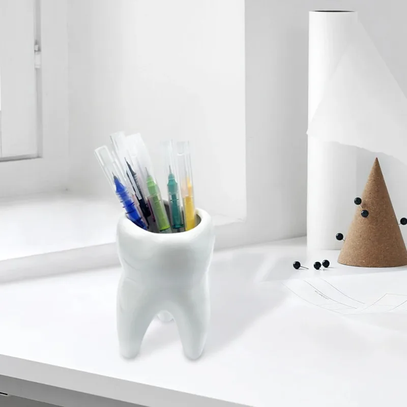 Mini Desktop Pot Tooth Shape White Ceramic Modern Design Pen Holder Stationery Storage Clinic Decoration Office Gifts s
