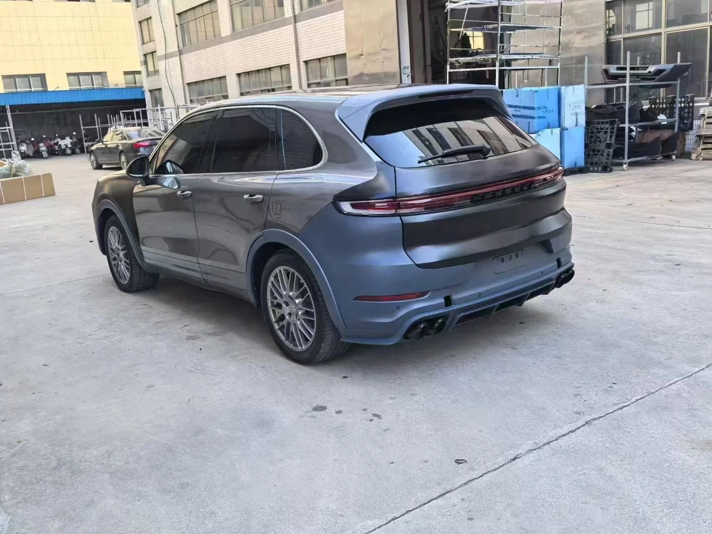 Für 2011–2018 Porsche Cayenne 958.1 958.2 Upgrade 2025, Stoßstangen-Set, Matrix-LED-Scheinwerfer, LED-Rücklichter, hohe Qualität, 1 bis 1 Form