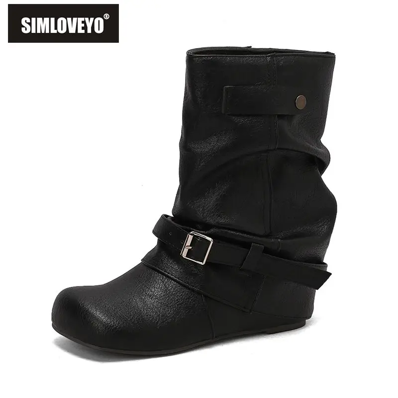 

SIMLOVEYO 2025 женские ботинки до середины икры с круглым носком и каблуком 5 см, без шнуровки с пряжкой на ремне, большой размер 46 48 49 50