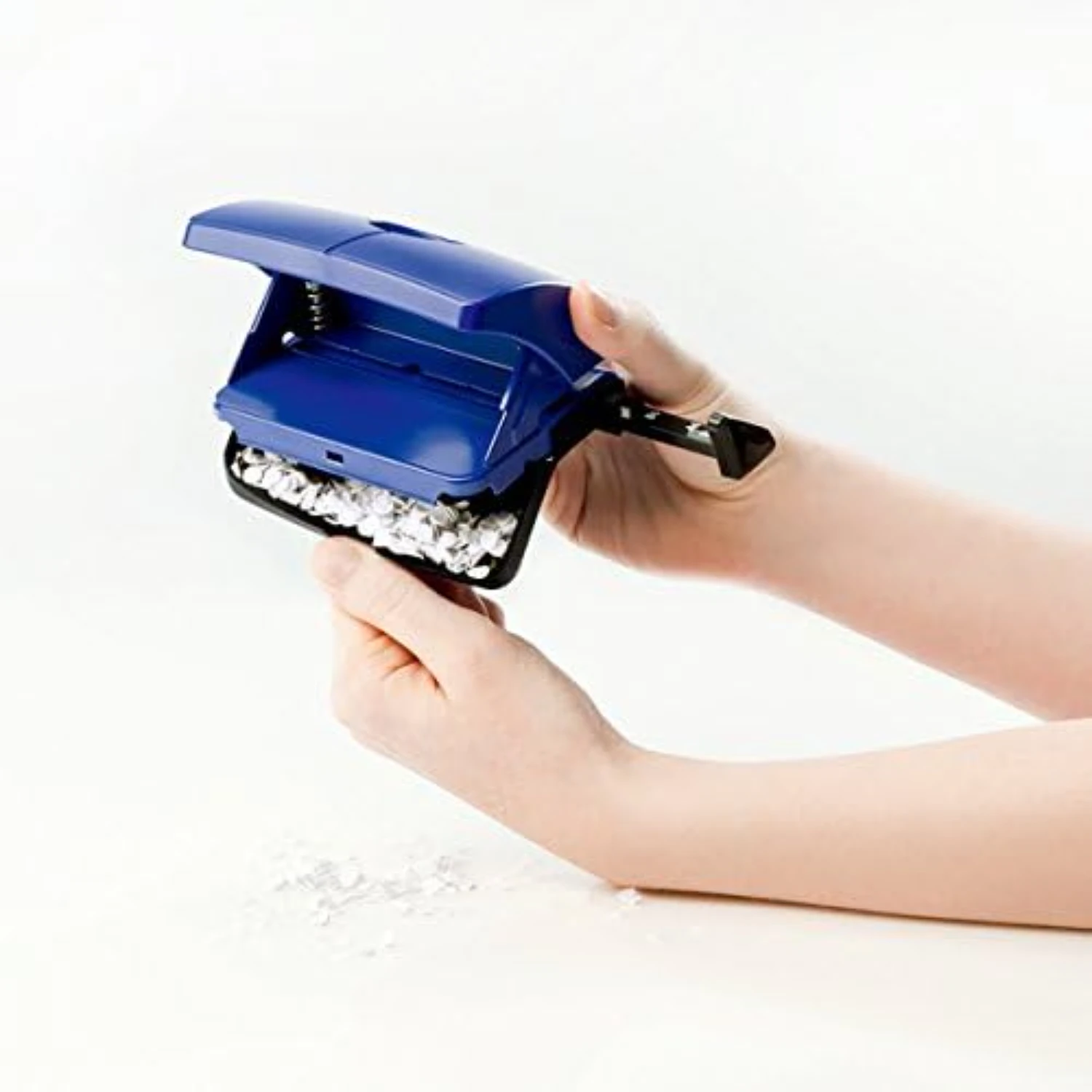 Versatile, Precise, and Efficient Blue 216-Hole Puncher - Durable Office Tool with 16-Sheet Capacity - High Performance Solution