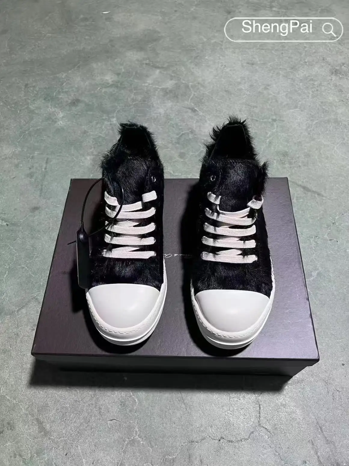 

O-wen Men's Low Top Sneakers Black Horsehair Leather Fashion Outdoor Running Shoes for Women Non-Slip Comfortable Sports Shoes