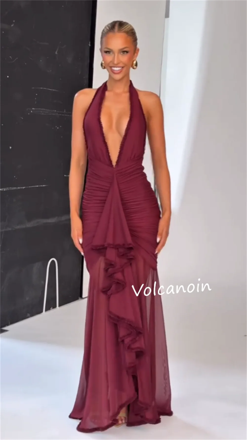 Gaun Panjang Halter Terompet Ruched Wiru Sifon Kustom Pesta Koktail Acara Dipesan Lebih Dahulu Gaya Modern Sederhana