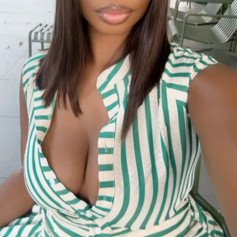 เดรสเชิ้ตแขนกุดคอตั้งลายทางใหม่สดใสประจำฤดูใบไม้ร่วงปี 2025 แบบกระดุมแถวเดียว ความยาวสั้น