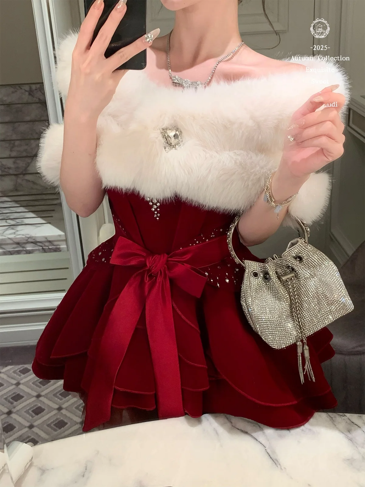  Retro Patterned Catyears Fur Wrap High Puffiness Elegant Versatile Shoulder Length for Women Vintage Style Warmth