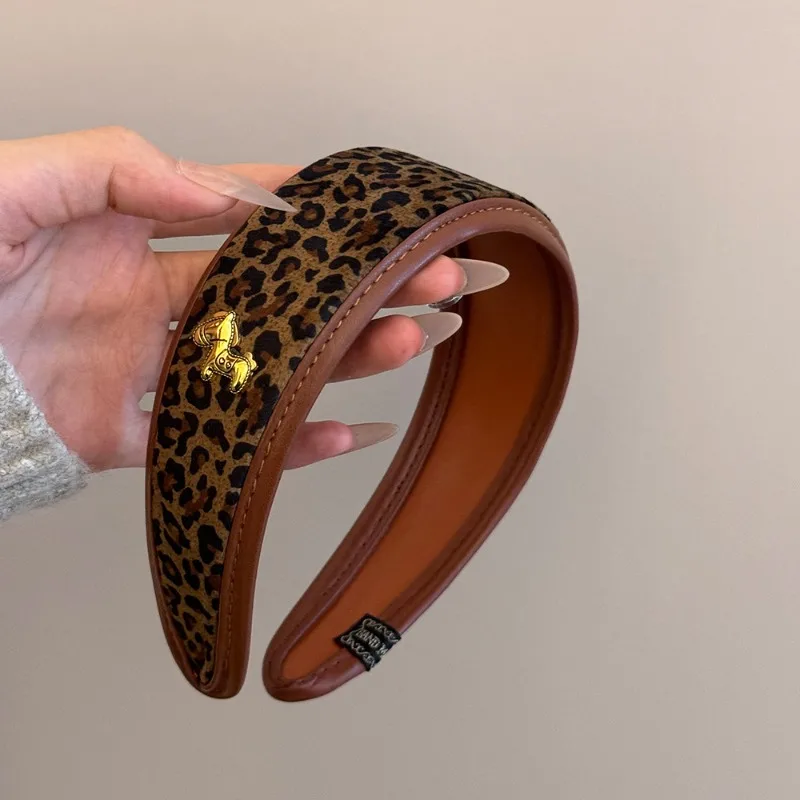 

Korean fashion leopard print alloy pony headband retro wide edge high sense women headband