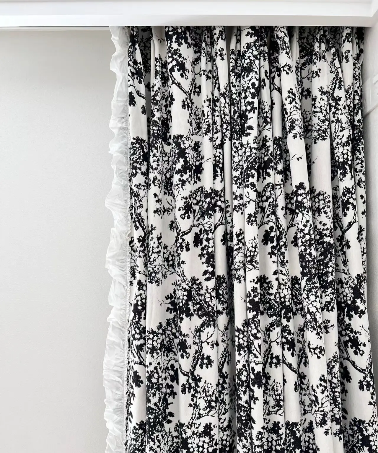 Chenille Jacquard Blackout Curtains, Black and White Bayberry Trees Printed Window Drapes French Retro Thickened Shading Curtain