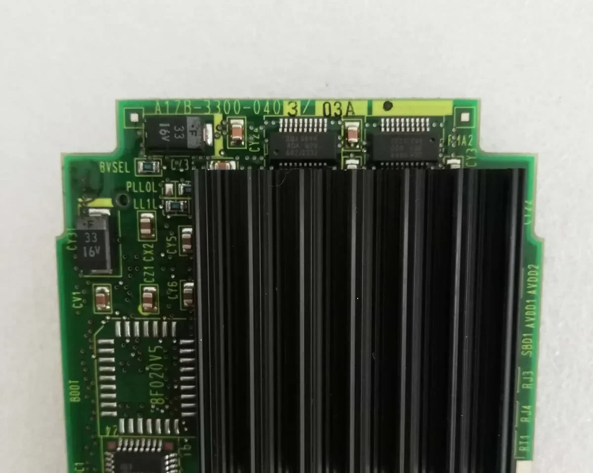 A17B-3300-0403 لوحة وحدة المعالجة المركزية Fanuc لوحدة التحكم CNC