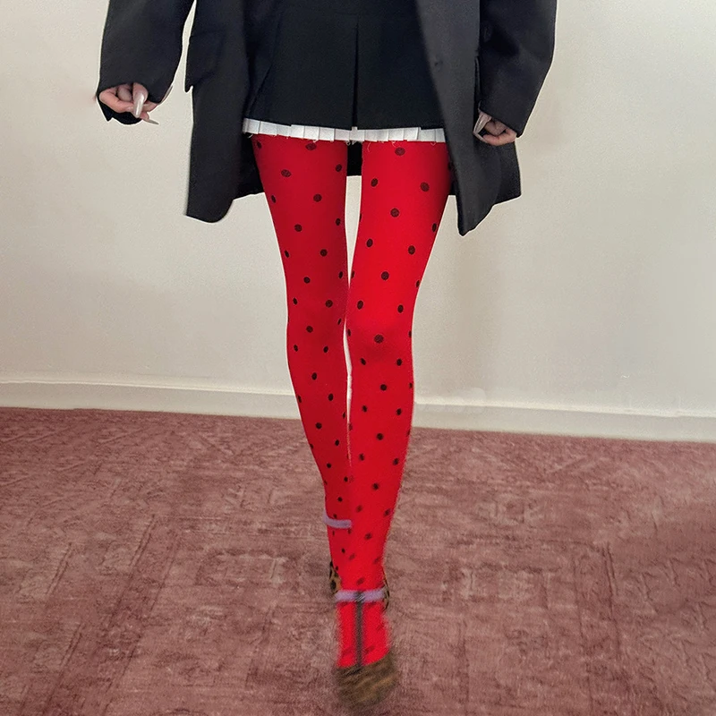 2026 Autumn and Winter Polka Dot Women's Retro 80D Semi Matte Pantyhose Fashionable and Sexy Wrinkle Resistant Control Stockings