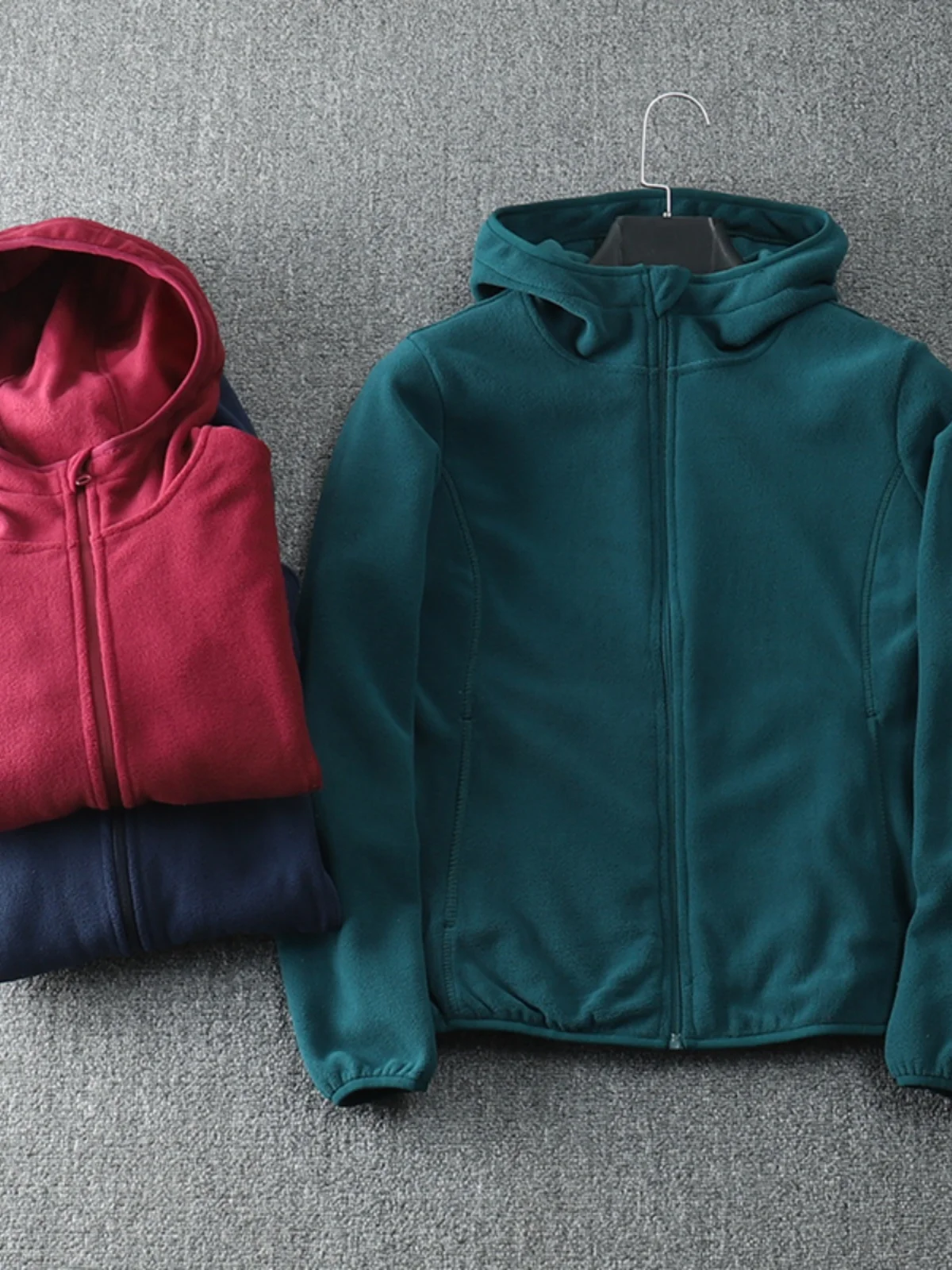 

Eco-Friendly Warm Fce Women's Outdoor Sports Sweatirt Hoodie Regular Fit Long Sve Zipper Closure Cotton Blend