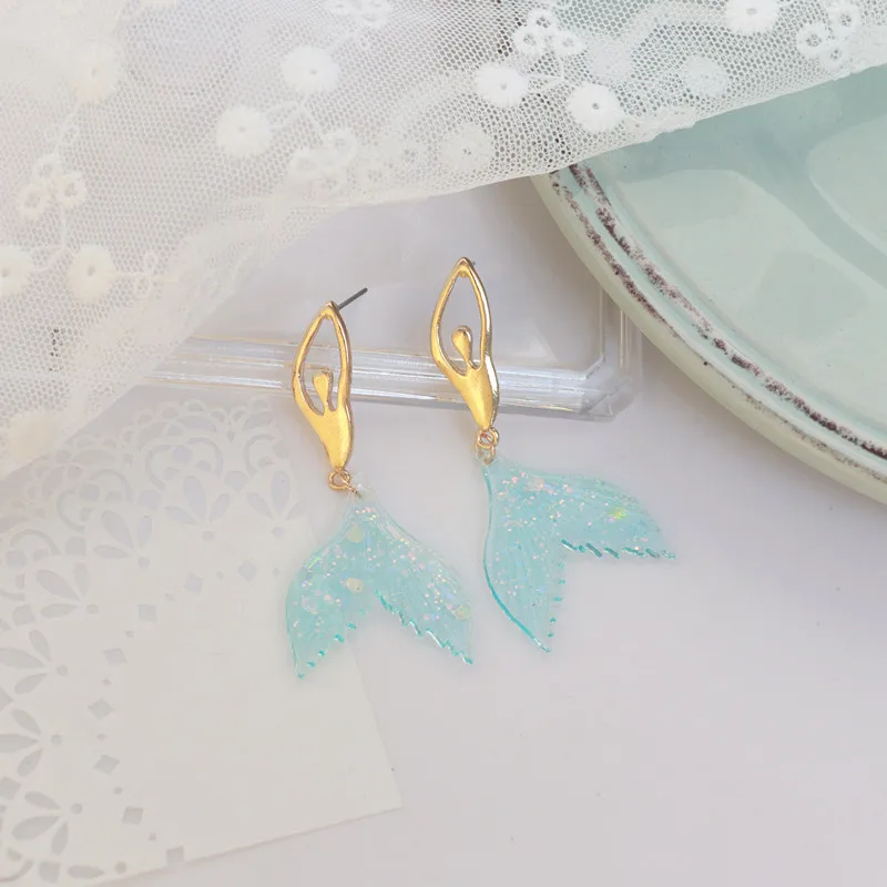 Ovxxons 1 Pair Abstract Mermaid Stud Earrings Temperament Niche New Fashion Popular Resin Gold Foil Earrings Retro Style image 4