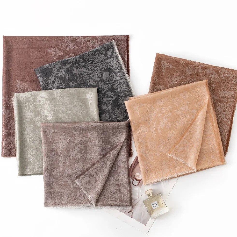 

2025 Luxury 100% Cashmere Jacquard fabric Scarf Women Autumn Winter Fashion Large Shawl Hijab Hair Wrap Vintage Neck Warmer Men