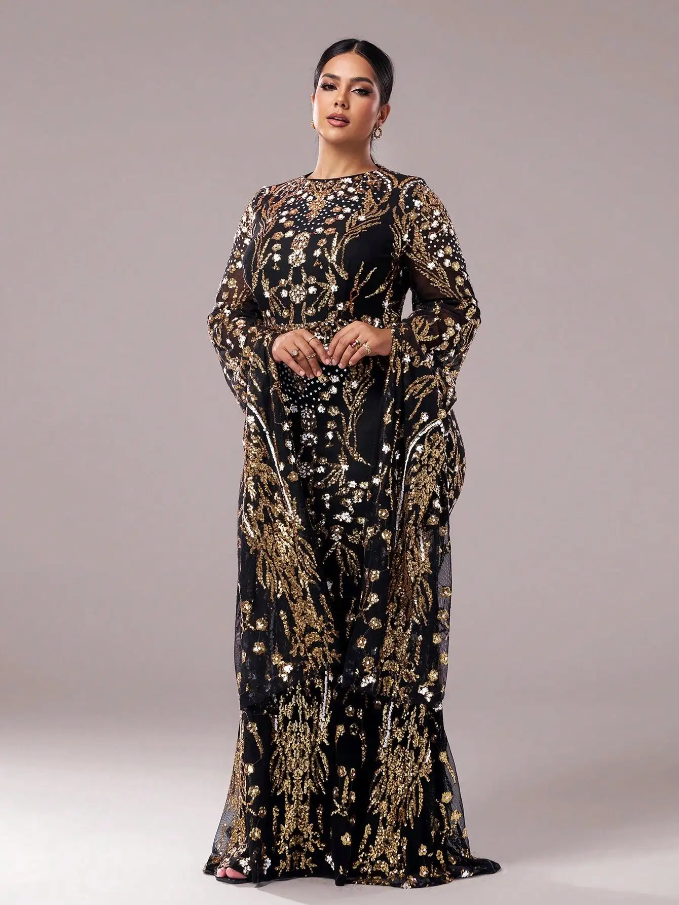 

Black Gold Sequin Embroidered Long Sleeve Evening Gown for Formal Events