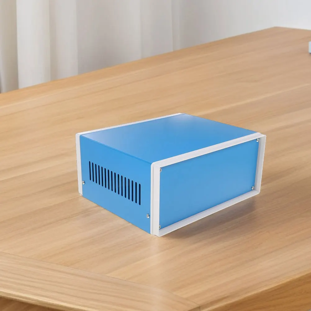 

2 шт. металлическая распределительная коробка, электрический корпус, пластиковый корпус, проводное соединение, прочный утюг, компактный размер, точность рассеивания тепла