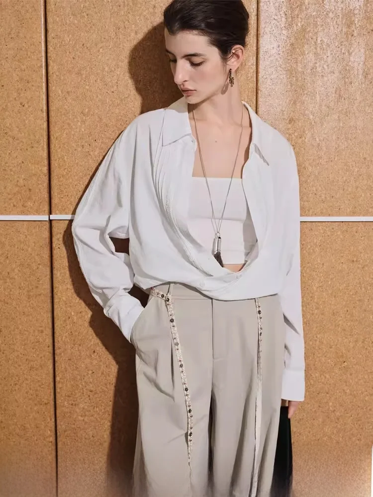 

Элегантная однотонная женская рубашка с двойным слоем рюшей и пуговицами спереди, модный стиль для повседневной носки, с обычными длинными рукавами