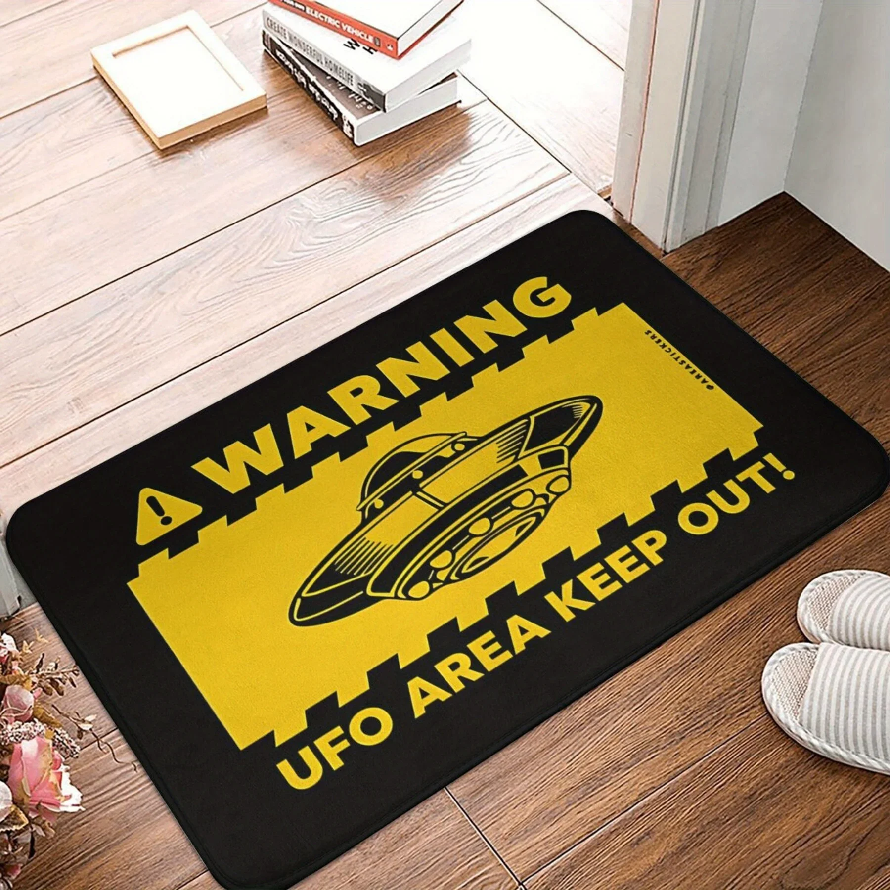 

"UFO Warning Doormat, Soft Absorbent Non-Slip Entrance Mat with Fun Design, Perfect for Sci-Fi Fans & Home Decor Enthusiasts"