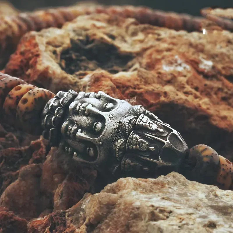 Copper Silver Plated Infinite Bucket Eight Sided Buddha Head Rotating Lotus Seat With Bead Bracelet Accessories Pendant Made Of view 4