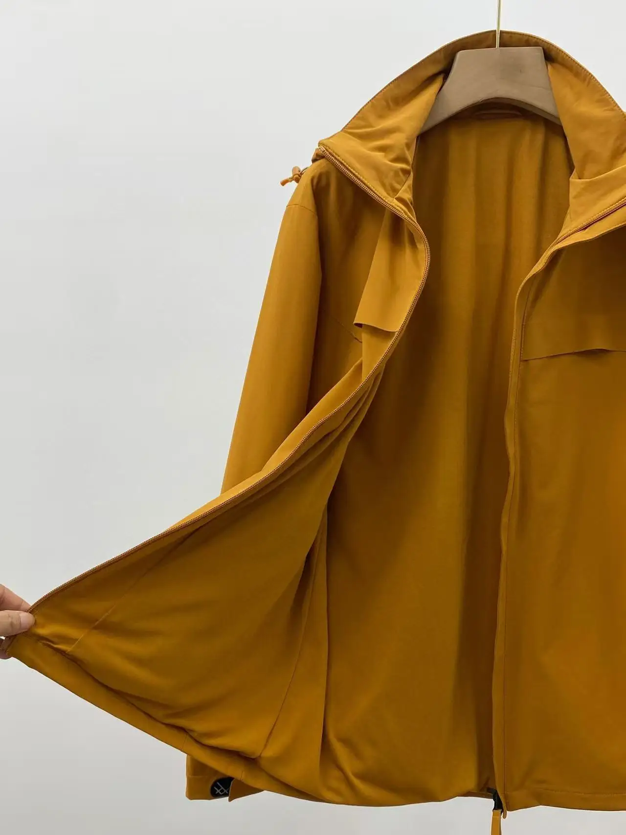 

Men's Outdoor Waterproof Hooded Jaet Autumn Winter Spor Mid-Thi Polyester Fabric Youth Stand Fit Workwear Sle