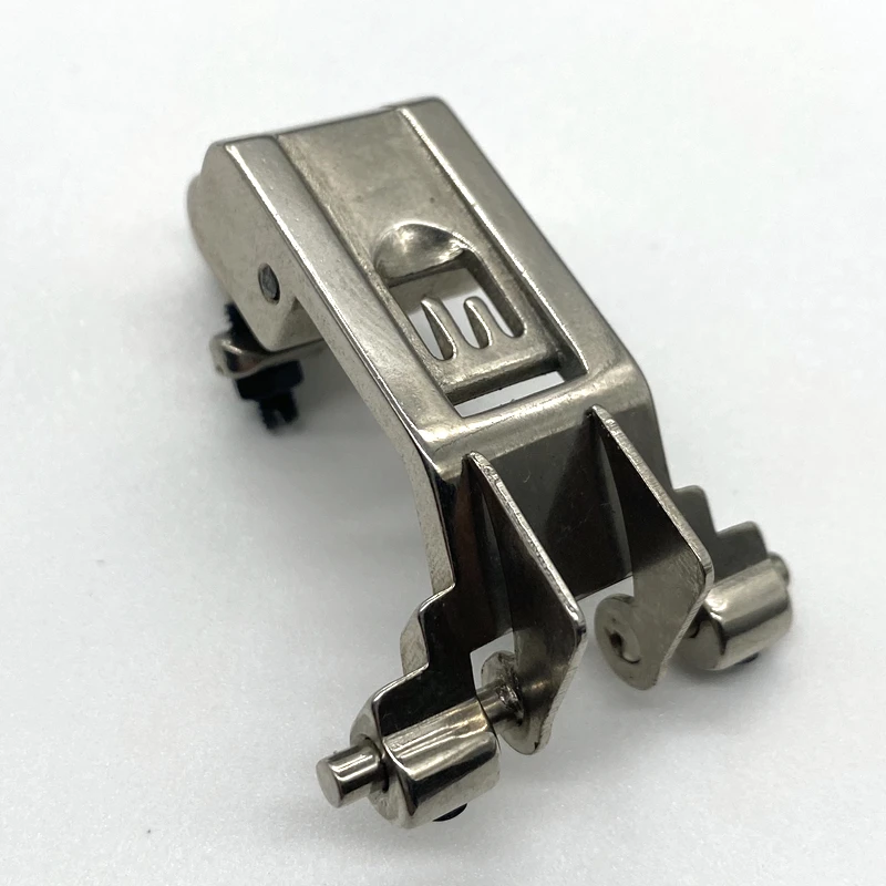 Q.X.YUN Stitch Machine Tie Foot Presser foot 5.6, Presser foot for 3 Needles and 5 threads,Adjustment,Original Quality