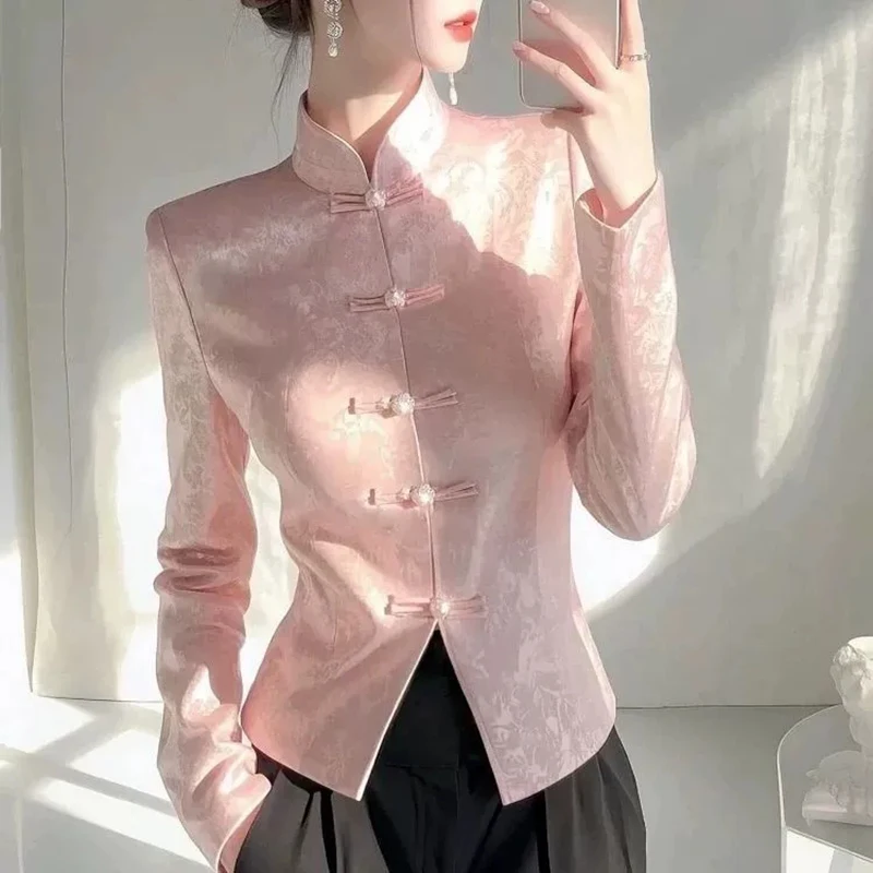 جديد النمط الصيني الوطني الجاكار الساتان قميص المرأة 2025 ربيع جديد نموذج مزاجه قمة الموضة الخصر الدس زر قميص