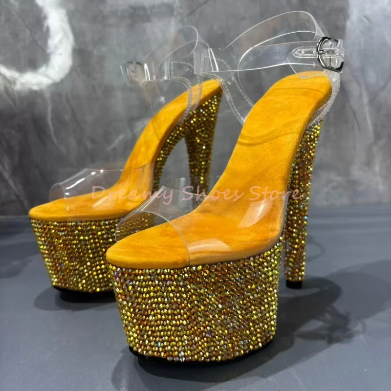 Gelbe Strass-PVC-Slingback-Plateau-Sandalen für Damen, offene Zehenpartie, Schnallenriemen, hohle High Heels, sexy, heißer Club-Sommerschuh