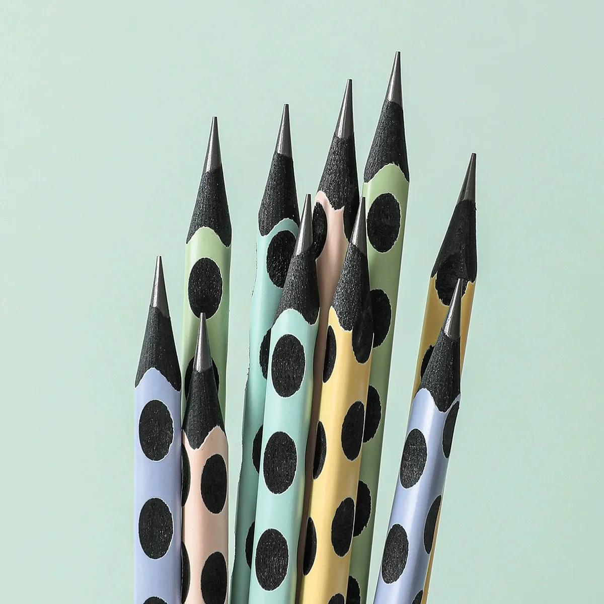 (Customizable Personalized Text) 100-Piece Macaron-Colored Triangular Black Wood Hole-Punched Pencil Set, Hb Pencils for Sketching and Drawing, Correct Grip, Suitable for Classroom, Office, and Art Supplies, Classroom Supplies