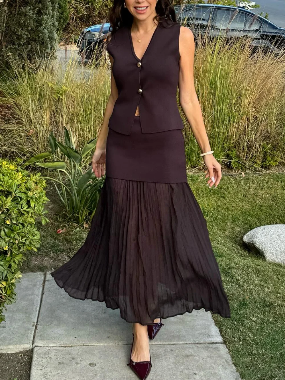 여성 로맨틱 옐로우 니트 세트 버튼 조끼 Pleated Splicing 스커트 2025 봄 여름 패션 홀리데이 우아한 스커트 세트